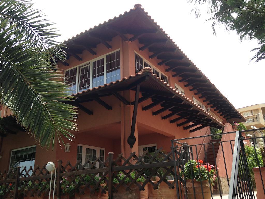 B&B Villa Di Giorgi Cefalu Exterior photo